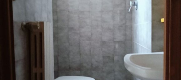 5 rooms Apartment in Montevarchi, Italy No. 160938 11