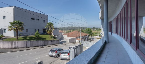 Propiedad comercial en Pacos de Ferreira, Portugal 1076 m² No. 52113 29