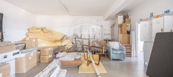 Propiedad comercial en Pacos de Ferreira, Portugal 1076 m² No. 52113 3