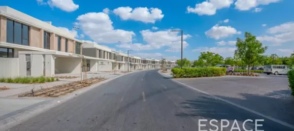 Adosado de 3 dormitorios en Dubai Hills Estate, UAE No. 106076 12