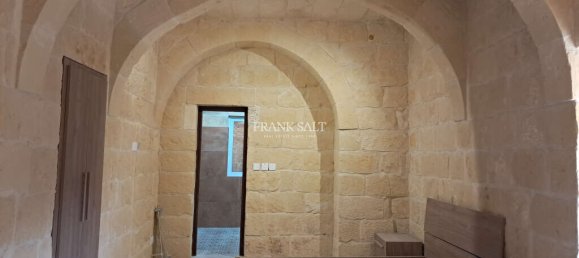 3 bedrooms Apartment in Gharb, Malta No. 11650 4