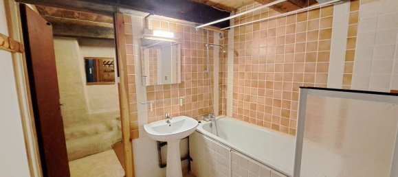 Casa de 3 dormitorios en Ambert, France No. 316561 8