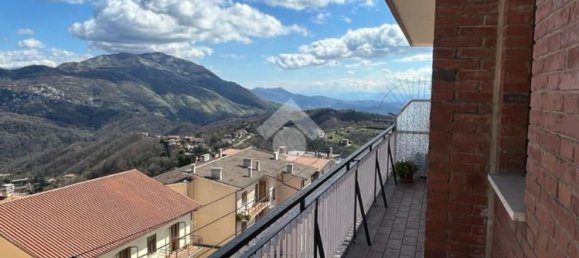 3-salle Appartement à Bellegra, Italy No. 236312 9