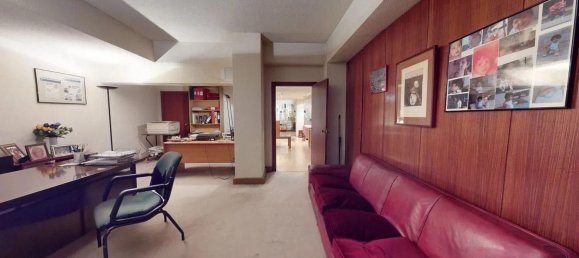 500m² Commercial property in Madrid, Spain No. 121934 9