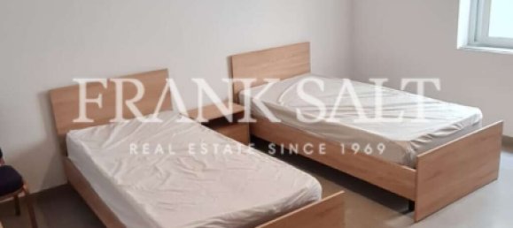 4 غرف نوم طابقين في San Gwann, Malta رقم 5002 5