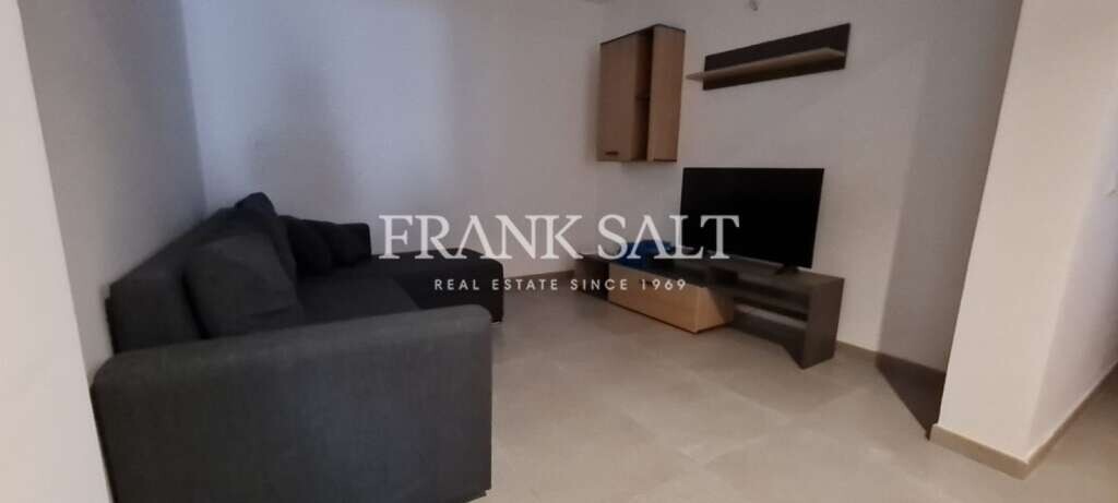 4 غرف نوم طابقين في San Gwann, Malta رقم 5002