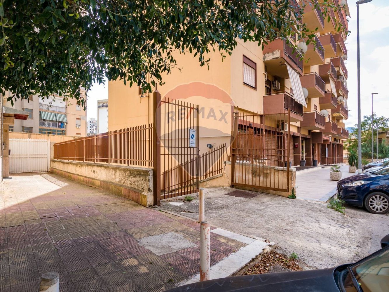 1-Zimmer Gewerbliche Immobilie in Palermo, Italy, Nr. 45088