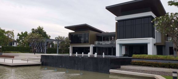 Casa de 3 dormitorios en Bang Na, Thailand No. 10142 14