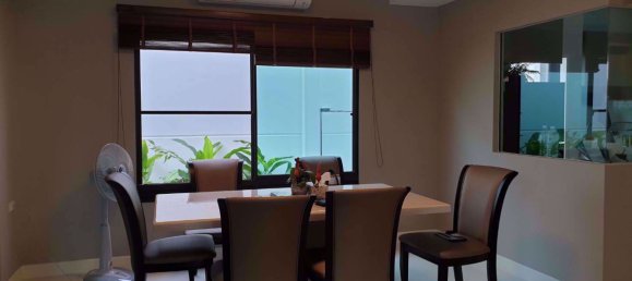 Casa de 3 dormitorios en Bang Na, Thailand No. 10142 2