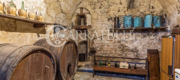 4 bedrooms House in Cortona, Italy No. 84273 19