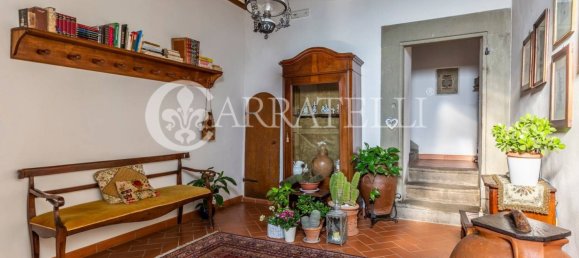 4 bedrooms House in Cortona, Italy No. 84273 8