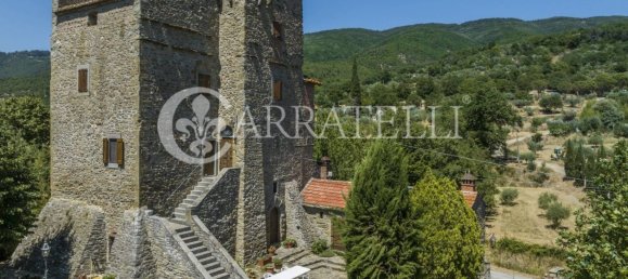 4 bedrooms House in Cortona, Italy No. 84273 4