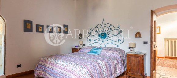 4 bedrooms House in Cortona, Italy No. 84273 7