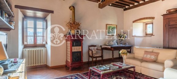 4 bedrooms House in Cortona, Italy No. 84273 6