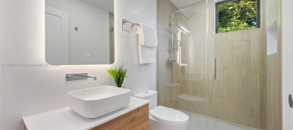 4 bedrooms Villa for sale in Miami, Miami-Dade, Florida, USA № 614193 22