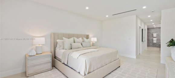 4 bedrooms Villa for sale in Miami, Miami-Dade, Florida, USA № 614193 13