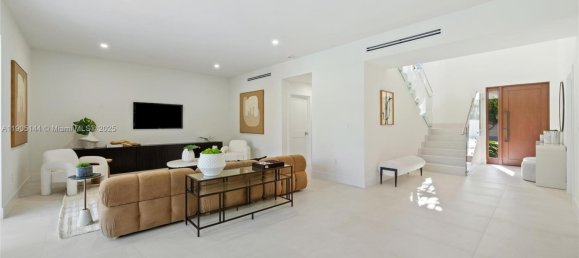 4 bedrooms Villa for sale in Miami, Miami-Dade, Florida, USA № 614193 4