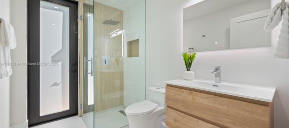 4 bedrooms Villa for sale in Miami, Miami-Dade, Florida, USA № 614193 18