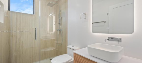 4 bedrooms Villa for sale in Miami, Miami-Dade, Florida, USA № 614193 25