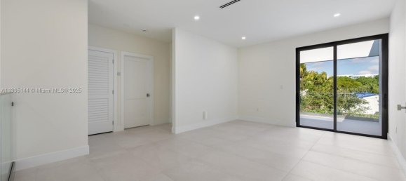 4 bedrooms Villa for sale in Miami, Miami-Dade, Florida, USA № 614193 19