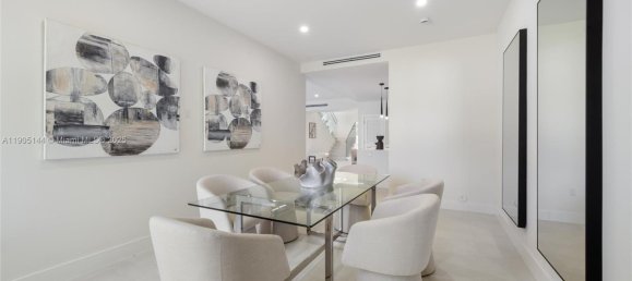 4 bedrooms Villa for sale in Miami, Miami-Dade, Florida, USA № 614193 10