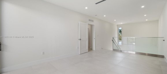 4 bedrooms Villa for sale in Miami, Miami-Dade, Florida, USA № 614193 20