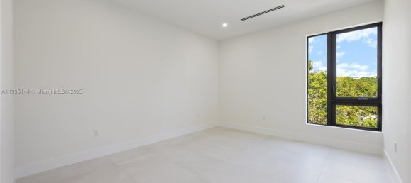 4 bedrooms Villa for sale in Miami, Miami-Dade, Florida, USA № 614193 21