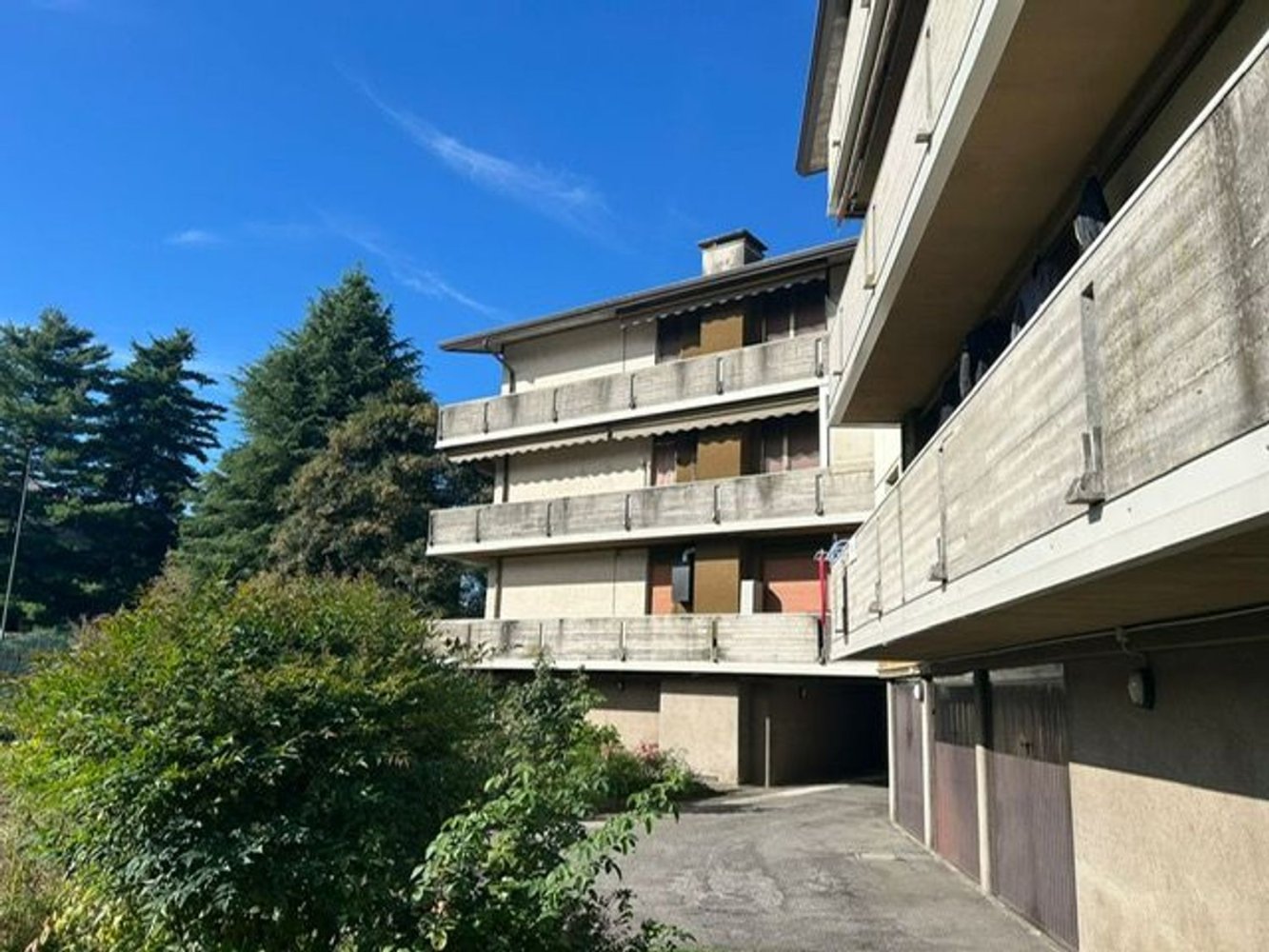 3 rooms Apartment in Arsago Seprio, Italy No. 283224