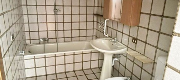 3 rooms Apartment in Arsago Seprio, Italy No. 283224 8