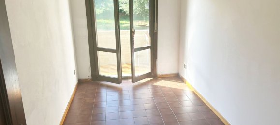 3 rooms Apartment in Arsago Seprio, Italy No. 283224 11