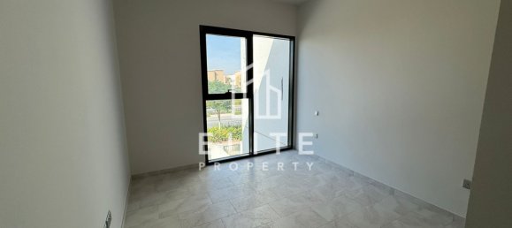 3 dormitorios adosado en alquiler en Dubai Land, Dubai, UAE № 114221 9