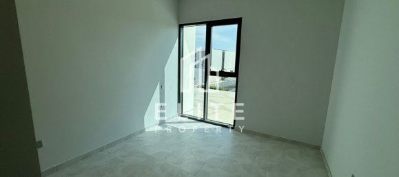 3 dormitorios adosado en alquiler en Dubai Land, Dubai, UAE № 114221 12