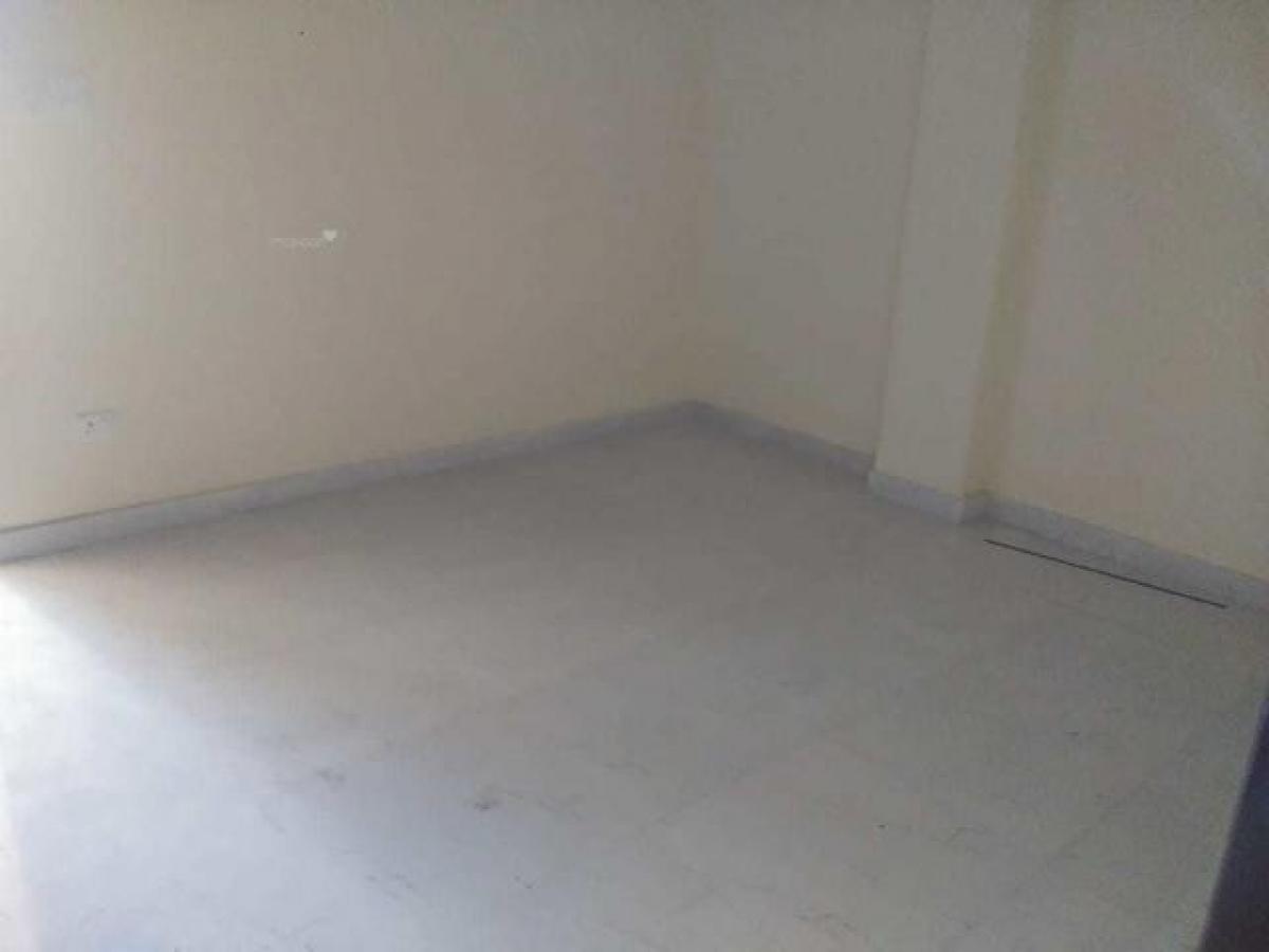 3 bedrooms House in Noida, India No. 3163