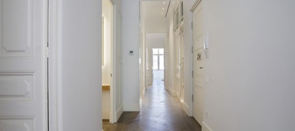 3 bedrooms Apartment in Eixample, Spain No. 2559 13