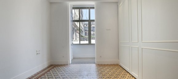 3 bedrooms Apartment in Eixample, Spain No. 2559 8