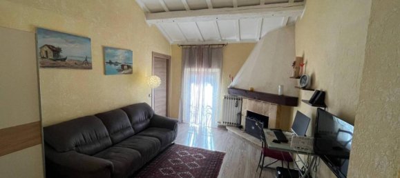 2 rooms Apartment in Ferrara, Italy No. 135225 5
