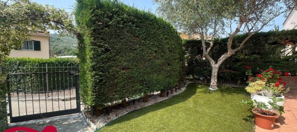 3 bedrooms House in Imperia, Italy No. 288733 2