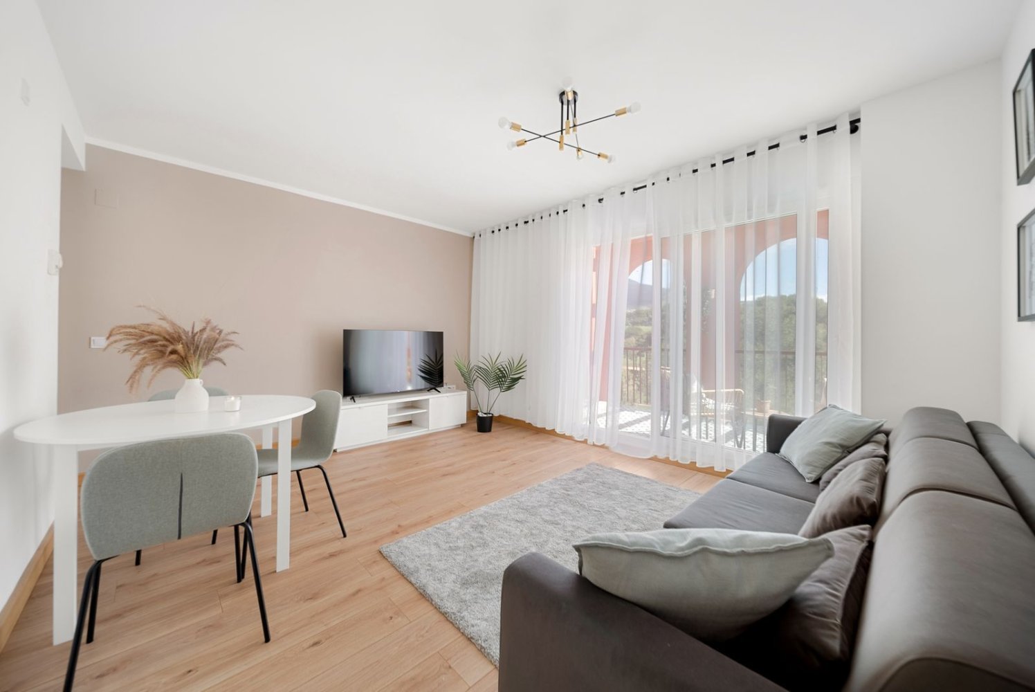 Apartamento de 2 dormitorios en Benalmádena, Spain No. 148204