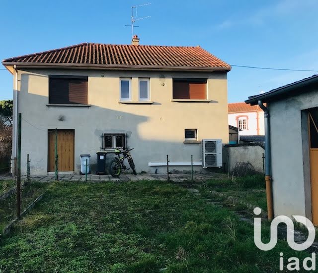 2 bedrooms House in Montlucon, France No. 203401