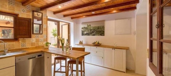 6 bedrooms House in Llucmajor, Spain No. 76630 4