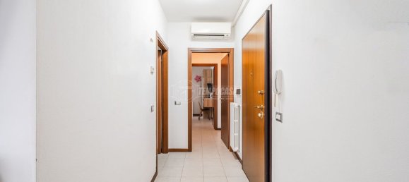 Квартира с 3 комнатами в Кастельфранко Эмилия, Италия № 173938 11