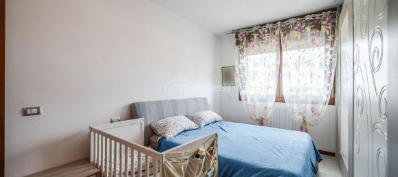 Квартира с 3 комнатами в Кастельфранко Эмилия, Италия № 173938 3