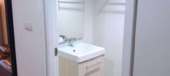 2 bedrooms Duplex in Samut Prakan, Thailand No. 9670 12