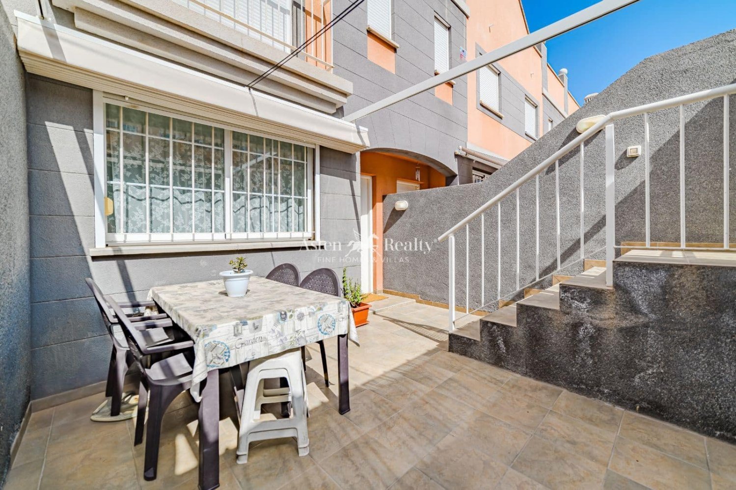 3 bedrooms Townhouse in San Miguel de Abona, Spain No. 134028