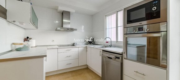 3 bedrooms Townhouse in San Miguel de Abona, Spain No. 134028 7