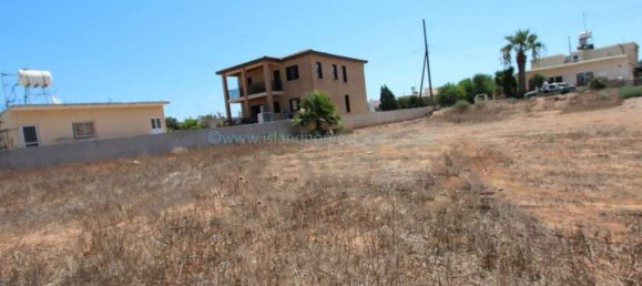  Villa in Deryneia, Cyprus No. 24082 3