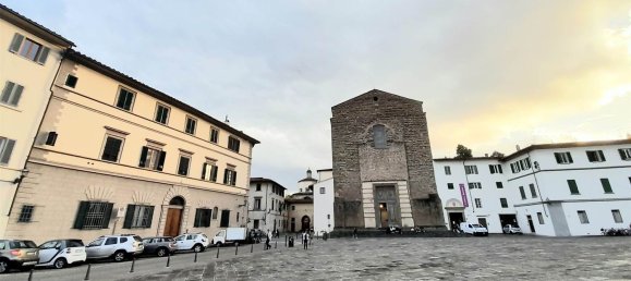 101m² Commercial property in Florence, Italy No. 39783 12