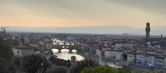 101m² Commercial property in Florence, Italy No. 39783 2