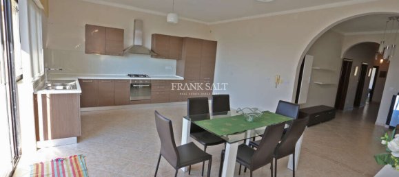 3 Schlafzimmer Wohnung in Xaghra, Malta, Nr. 5562 3