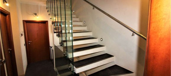 4غرفة فيلا في Bergamo, Italy رقم 191807 27